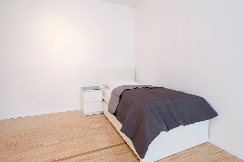 Exclusive 2-Room Souterrain Apartment Nürnberg Exteriör bild