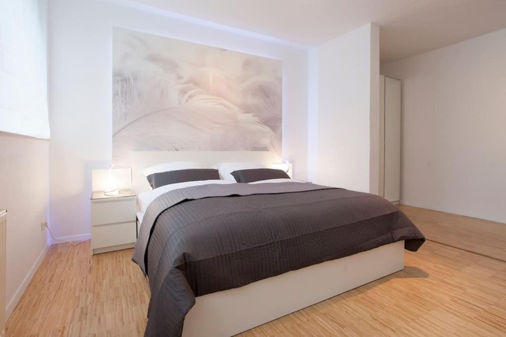 Exclusive 2-Room Souterrain Apartment Nürnberg Exteriör bild