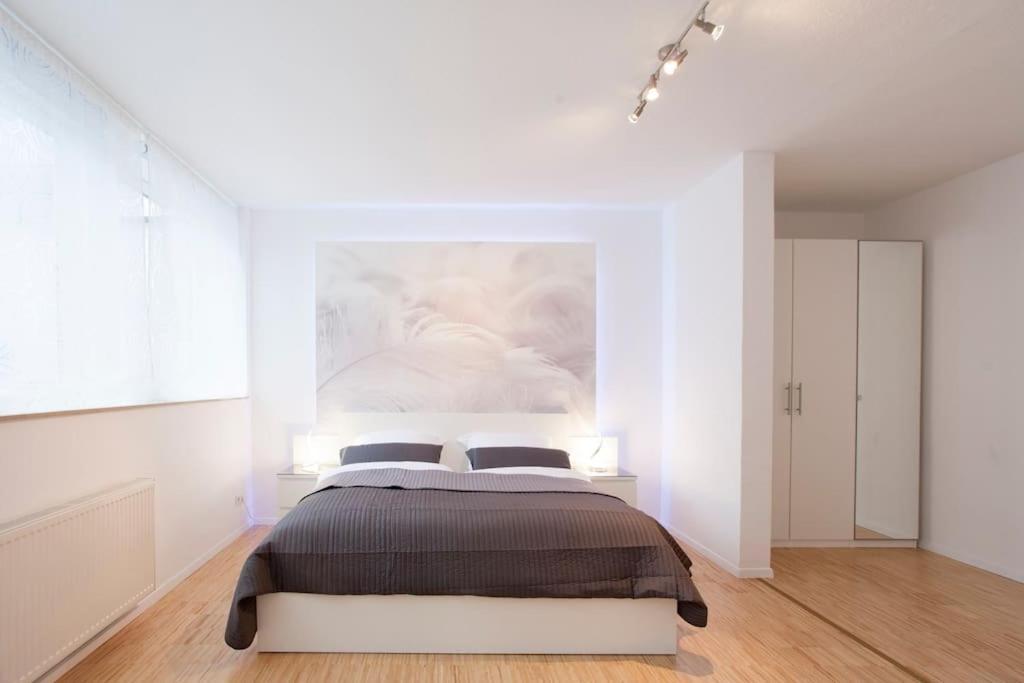 Exclusive 2-Room Souterrain Apartment Nürnberg Exteriör bild