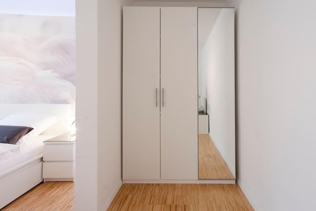 Exclusive 2-Room Souterrain Apartment Nürnberg Exteriör bild